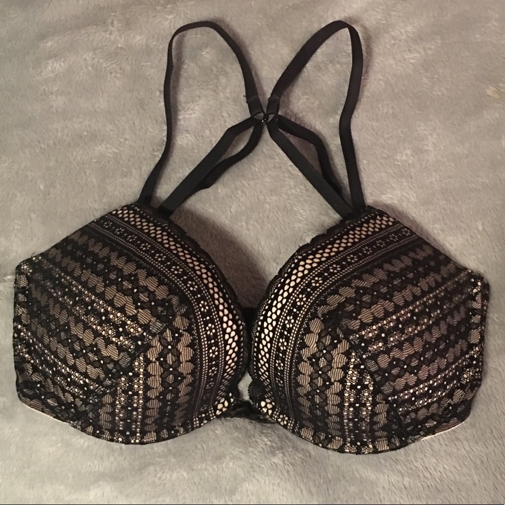 🌻4/$25🌻 VS Plunge Padded Bra